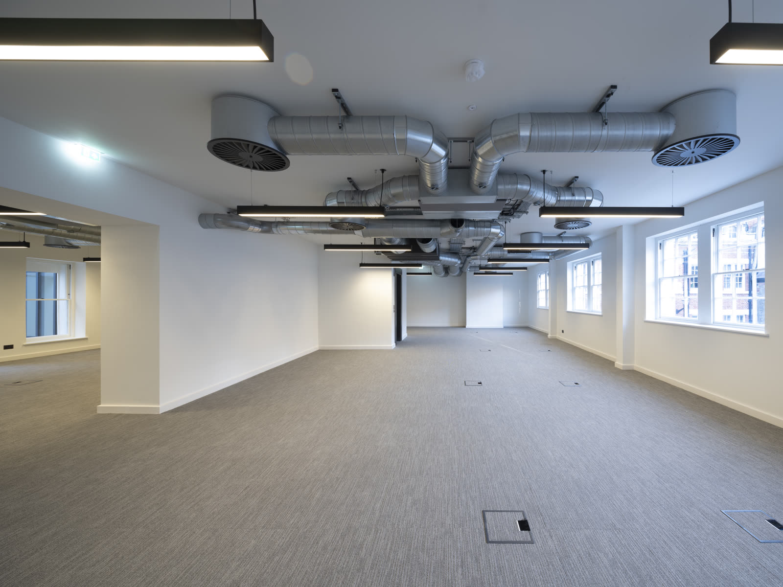Three Kings Yard commercial space, empty before virtual staging